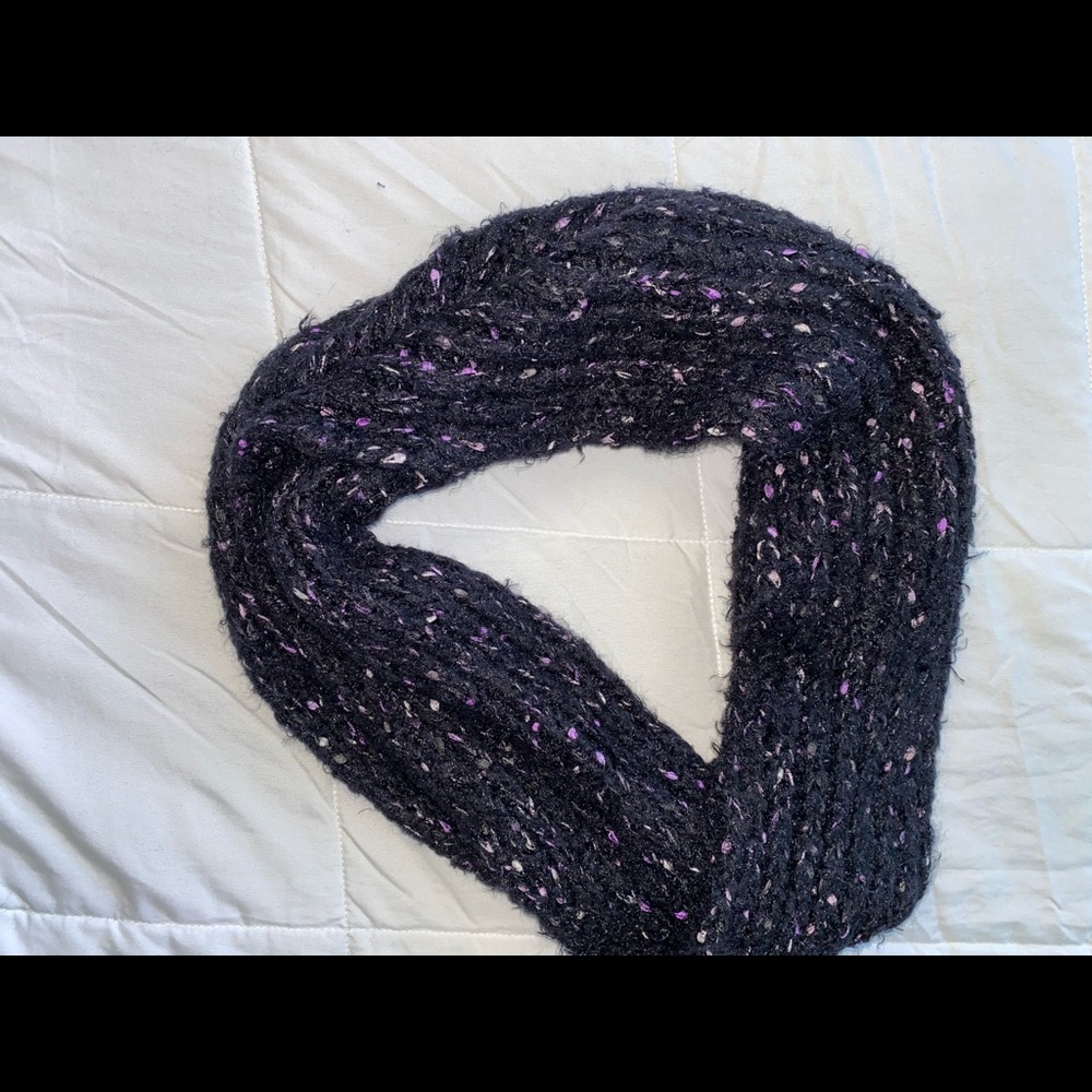 Black and purple scarf